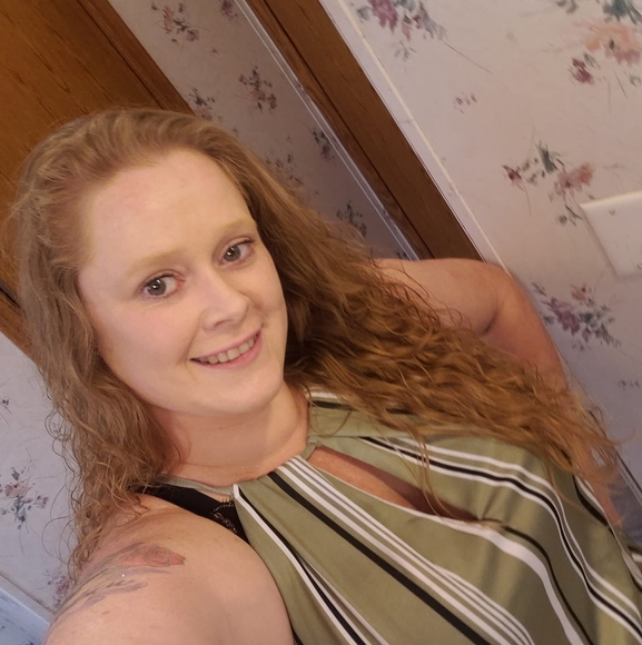 Meet your Posher, Crystal - Picture 1 of 1